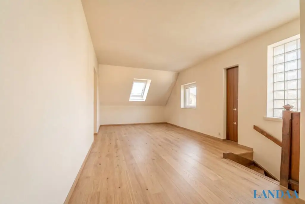 ++NEU++ Exklusives Entwicklungsprojekt -  Ausbau- & Neubaupotenzial auf ca. 911 m² Grundstück! Top Lage