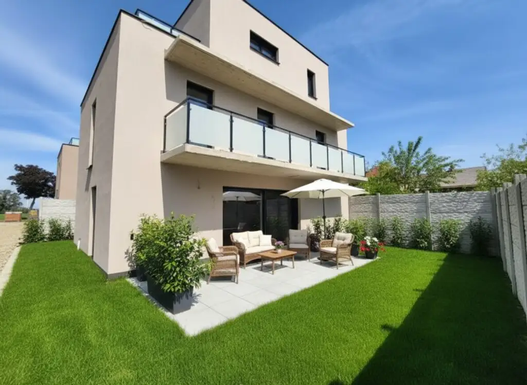 Exklusives Einfamilienhaus - Ein Wohngenuss für die ganze Familie - 5 Zimmer - Viele Freiflächen -  Ziegelmassiv - Pv-Vorbereitung - uvm.