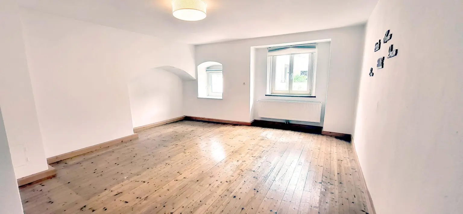 Stilvolles Stadthaus mit modernem Wohnkomfort und vielseitiger Gewerbemöglichkeit