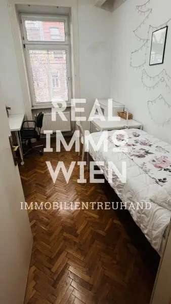Hervorragende Anlage 5 Zimmer WG mit Stil im Gründerzeithaus