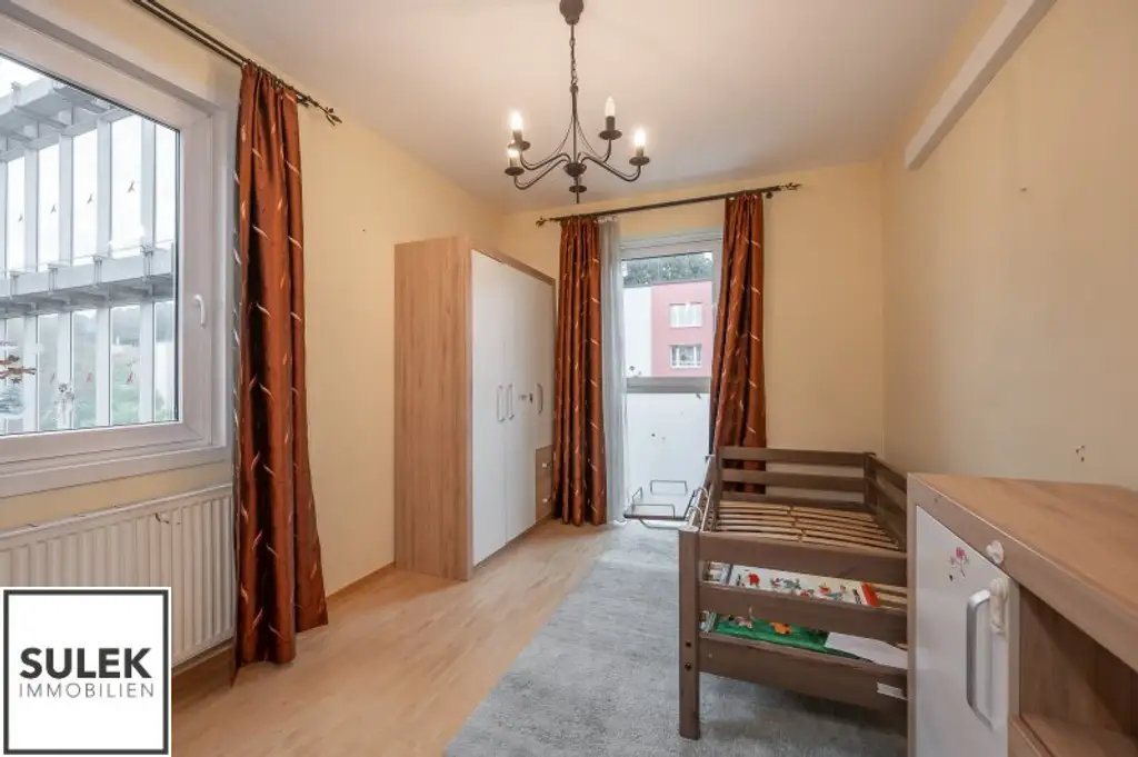Gut geschnittene 4-Zimmer-Neubauwohnung mit großer Loggia - teilmöbliert - sofort beziehbar!