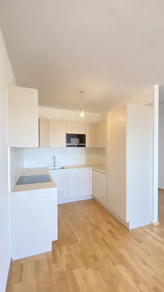 Neubau Erstbezug Moderne Zwei Zimmer Wohnung mit fabelhafter Aussicht