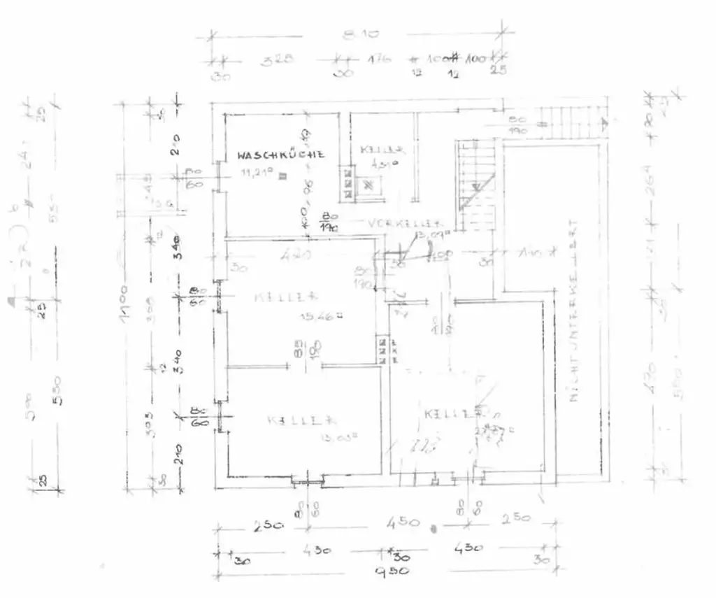 Einfamilienhaus mit Keller, Loggia, Garage und Garten, nur 300 Meter zum Neufelder See