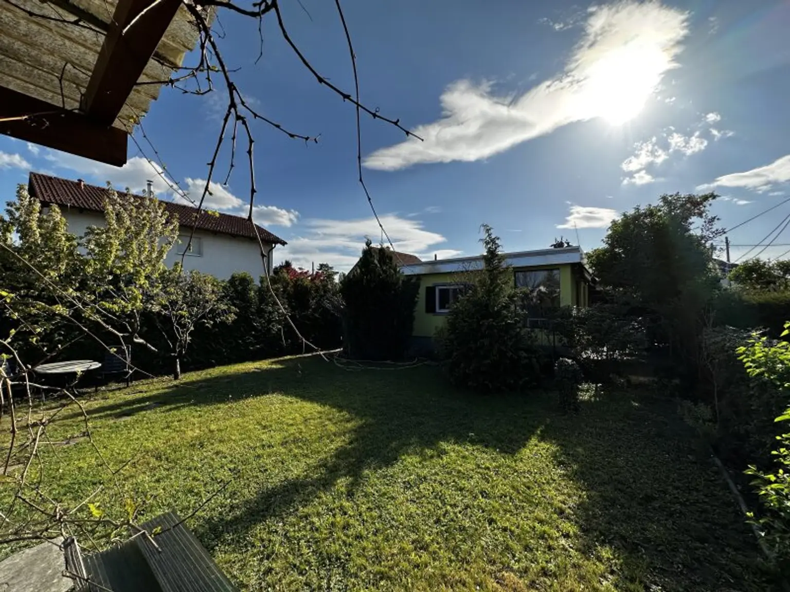 SOMMERHAUS mit großem Garten - Nähe AN DER UNTEREN ALTEN DONAU