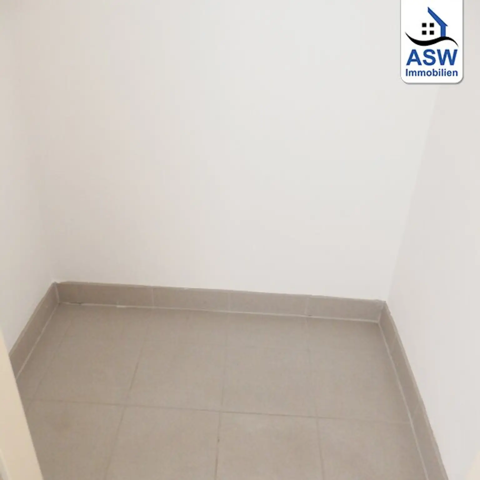 Wunderschöne Garconnière in U-Bahn-Nähe (U4)