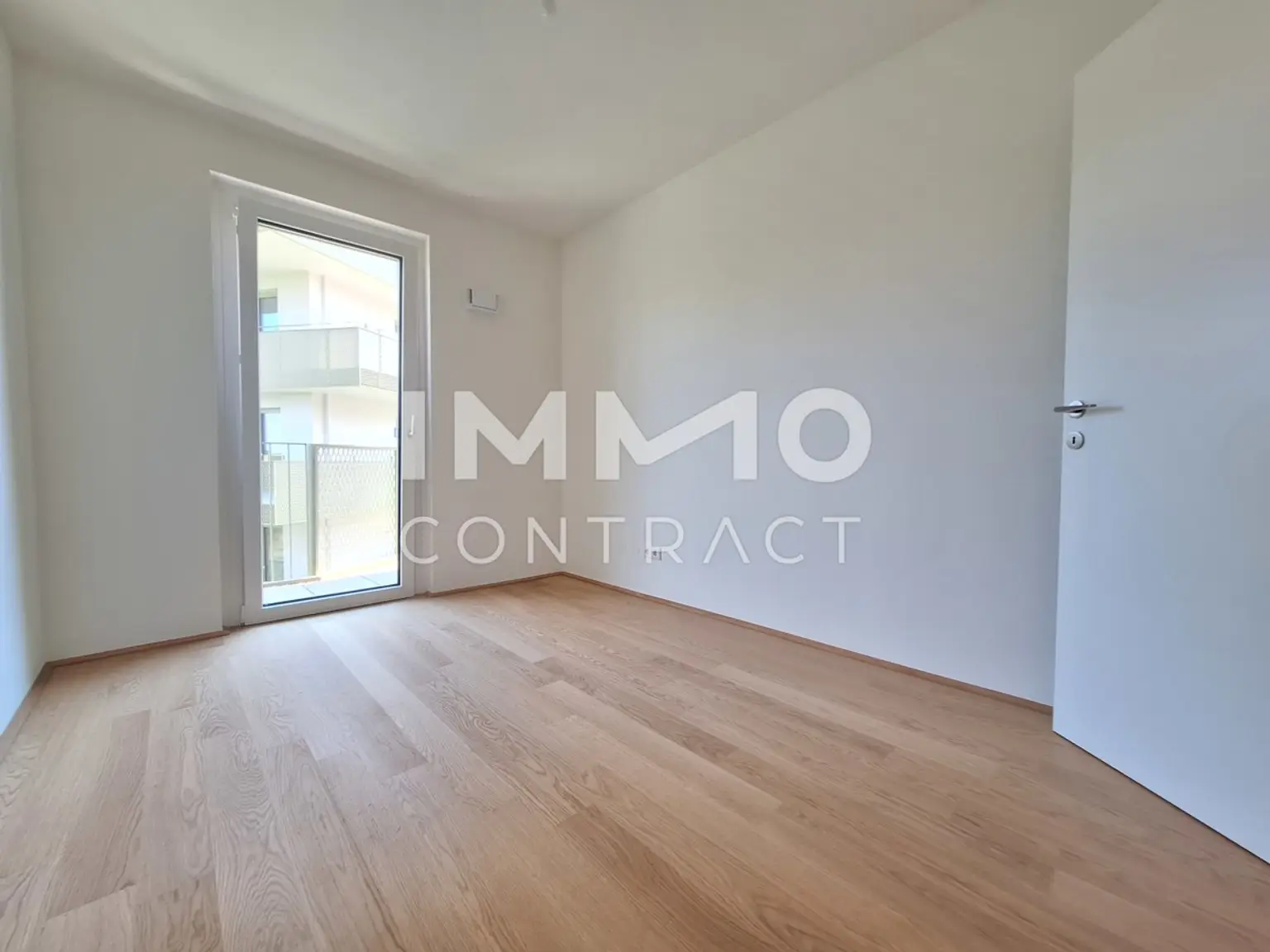5 Zimmer Familienwohnung mit großem Balkon