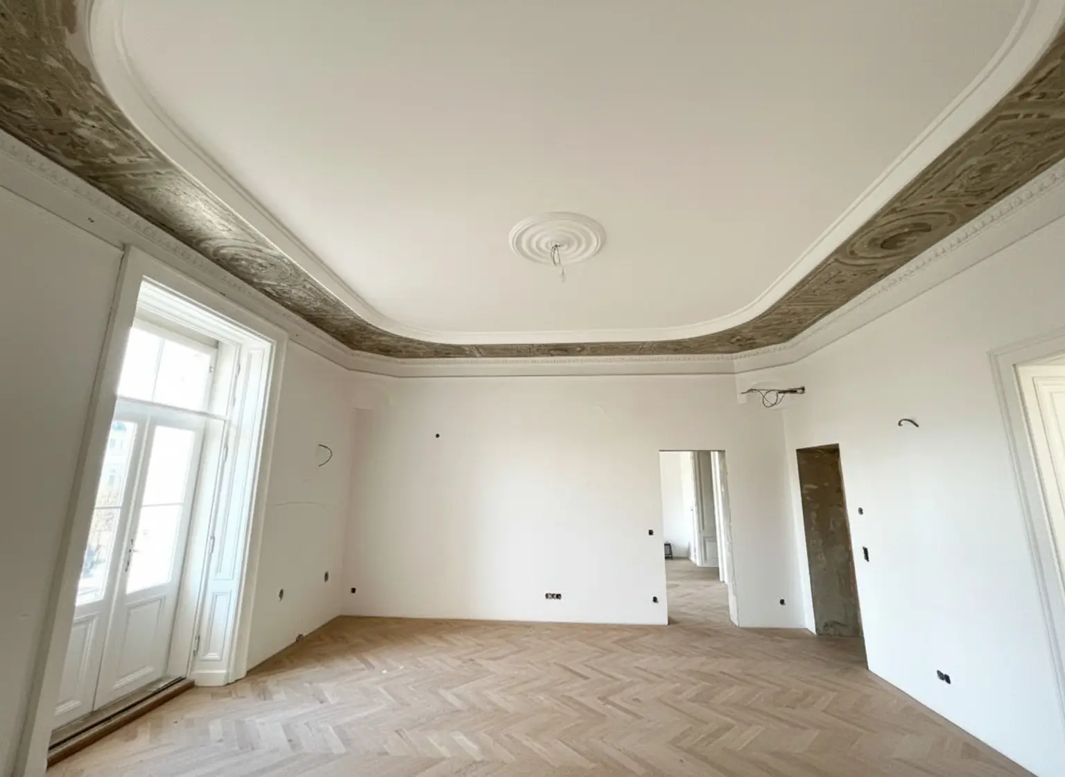UNBEFRISTET und ERSTBEZUG: Prachtvolle, klimatisierte Wohnung in Top Lage / UNLIMITED and FIRST OCCUPANCY: Stunning, air-conditioned apartment