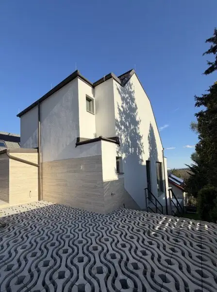 VILLA MIT POOL, ERSTBEZUG 1170/1190 Wien!