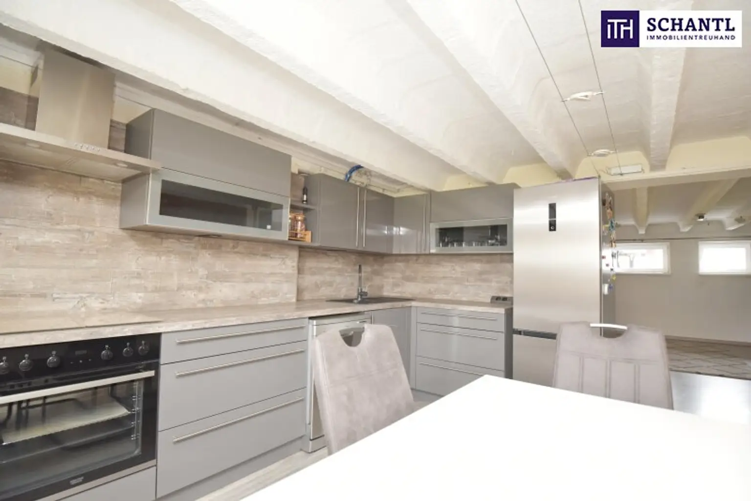 Ein Zuhause mit Raum für Leben, Generationen und Zukunft! Vielseitiges Ein- bis Zweifamilienhaus auf großem Grundstück nahe Lutzmannsburg!