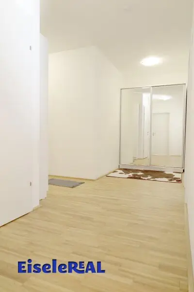 VOLLMÖBLIERTE 3-Zimmer zentral beim Hauptbahnhof!!