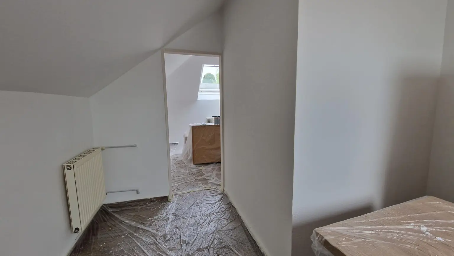 Küche - Blick Wohn/Schlafzimmer