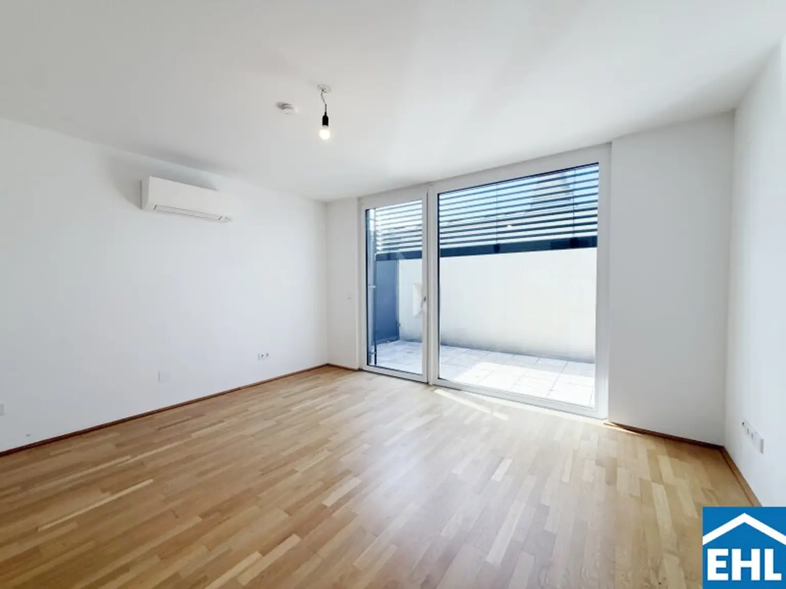 Schlafzimmer 2.1