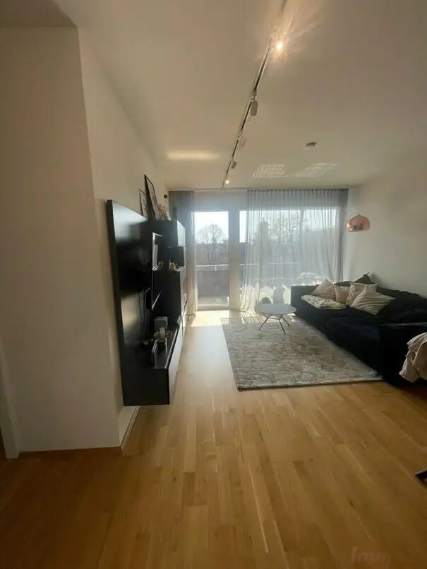 Moderne 3-Zimmer-Eigentumswohnung mit Süd-Balkon in der Pirchäckerstraße