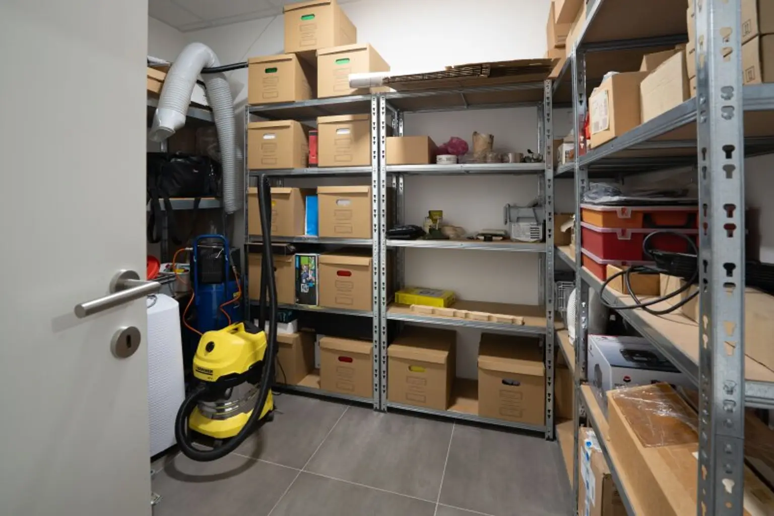 Gewerbeobjekt TOP 1 mit Werkstatt und Büros in Buchkirchen zu kaufen!