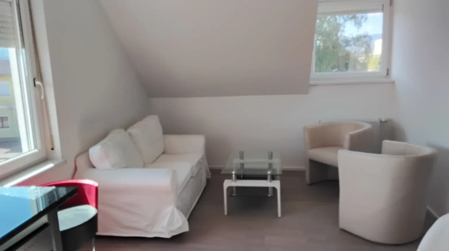 Eine charmante, kleine  Wohnung mit 35,96 m²  und dazu ein PKW-Stellplatz.