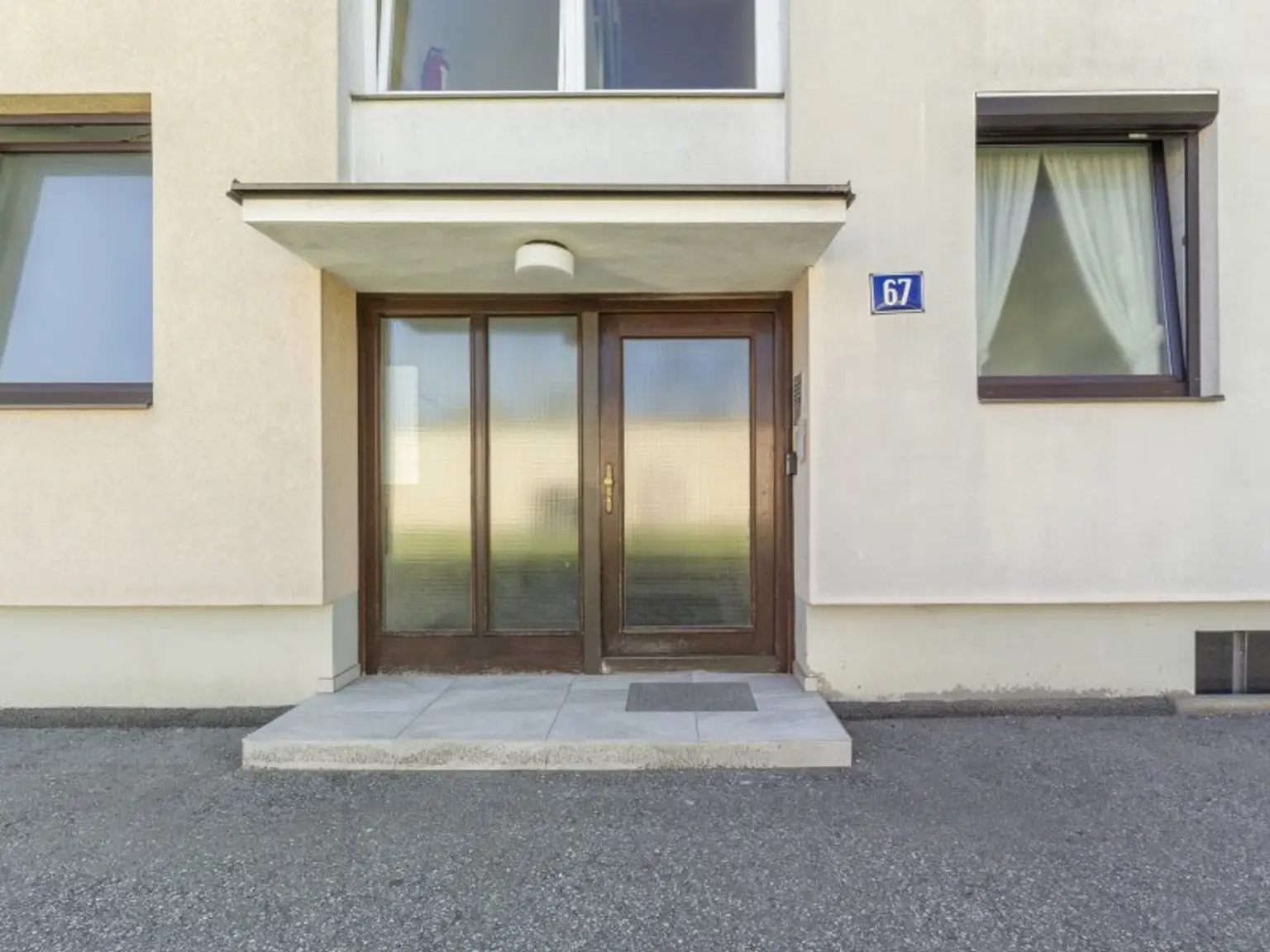 Schöne und sonnendurchflutete 3 Zi Wohnung mit Loggia in Klagenfurt - Feldhofgasse