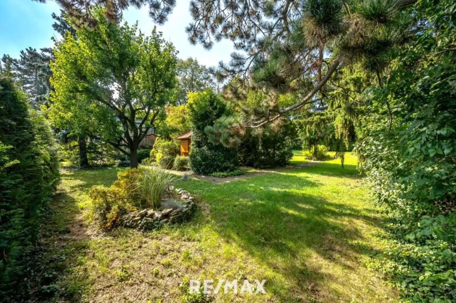 BAUTRÄGER AUFGEPASST: GRUNDSTÜCK FÜR 2 DOPPELHÄUSER | ODER 2 EINFAMILIENHÄUSER