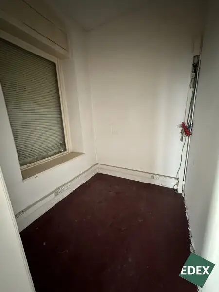 Großes Souterrain mit Erdgeschossfläche