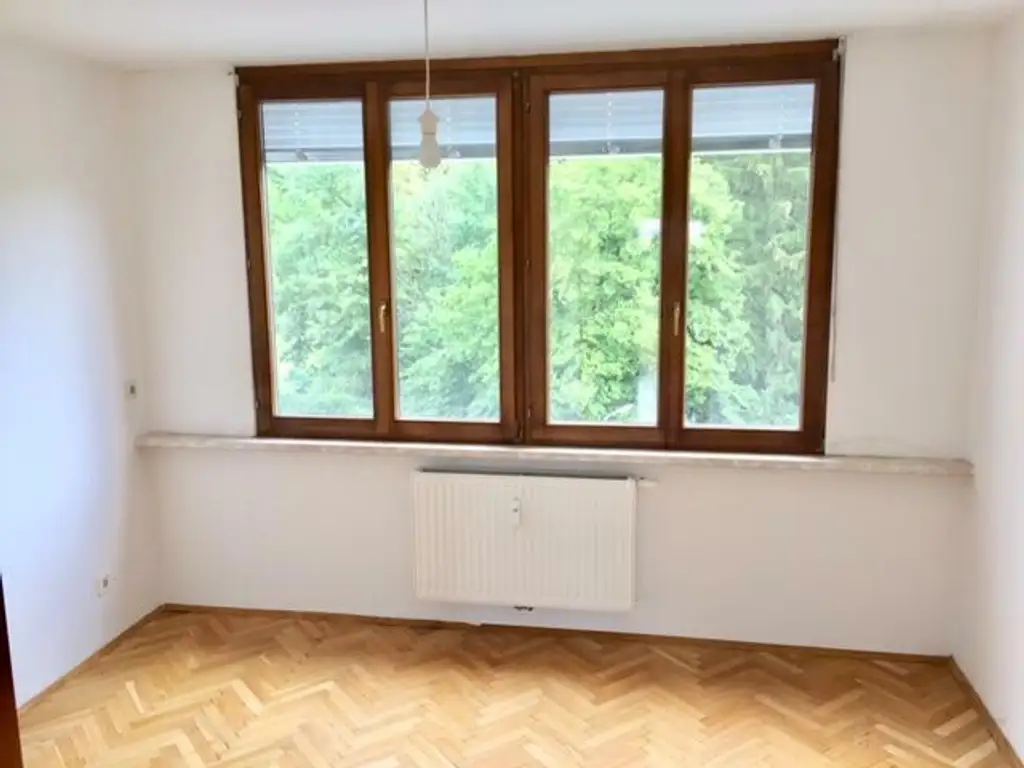 WG-geeignet, Top Lage: 3-Zimmer-Maisonette mit SW-Balkon -Neue Fenster-2.OG mit Lift
