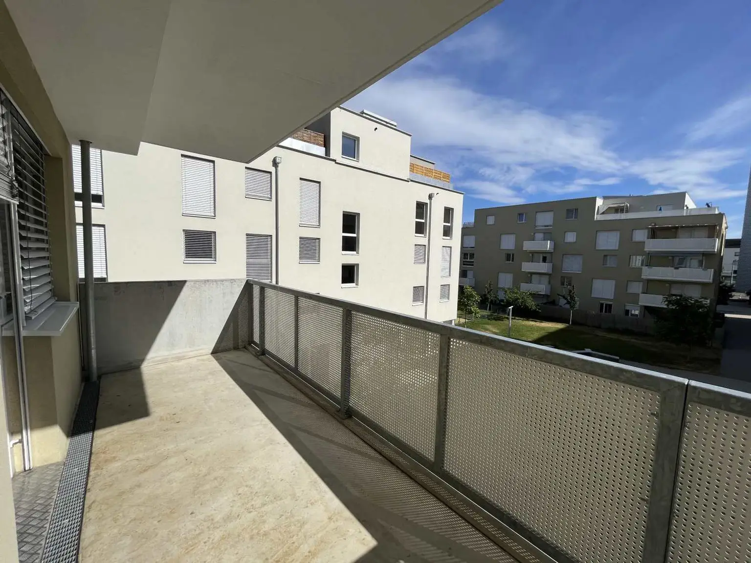 Q11 Leben in Simmering - 
Lichtdurchflutete Balkonwohnung mit 4 Zimmern und Deckenkühlung!