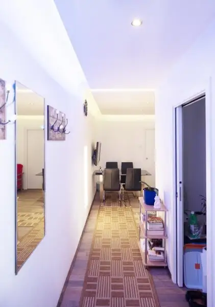 Nähe U6 "NIEDERHOFSTRASSE" & MEIDLINGER MARKT: komplett hofseitige 3-Zimmerwohnung