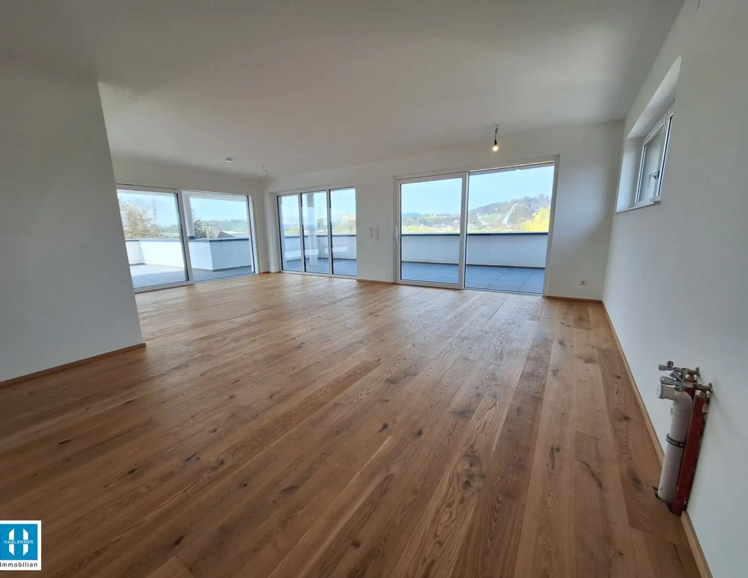 Weitblick inklusive - moderne 132,23m² Dachgeschosswohnung mit Flair - Top C18