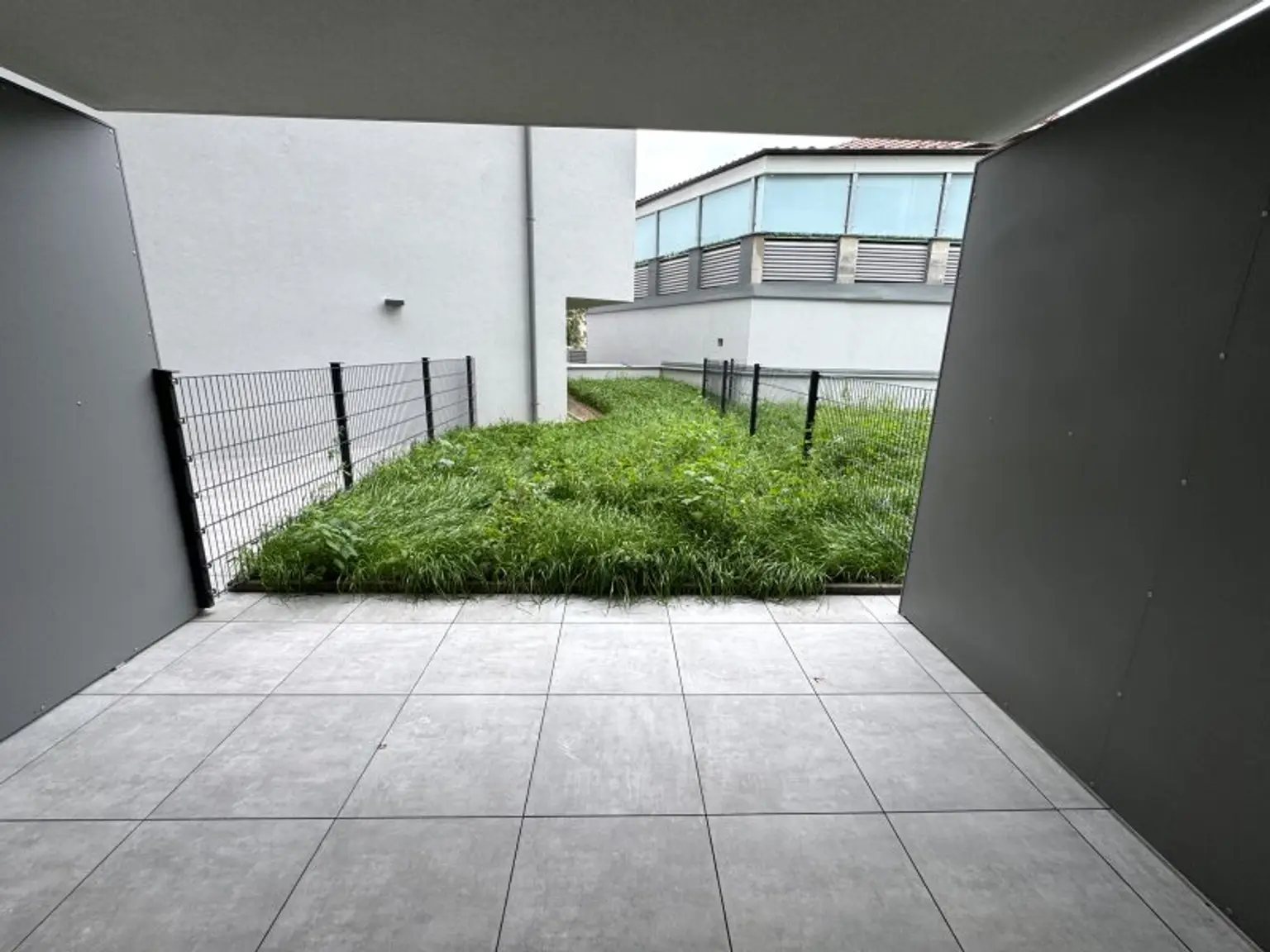 EIGENGRUND NÄHE ALTE DONAU – FREIFLÄCHEN - LUFTWÄRMEPUMPE – KELLER – GARAGE – U-BAHN!