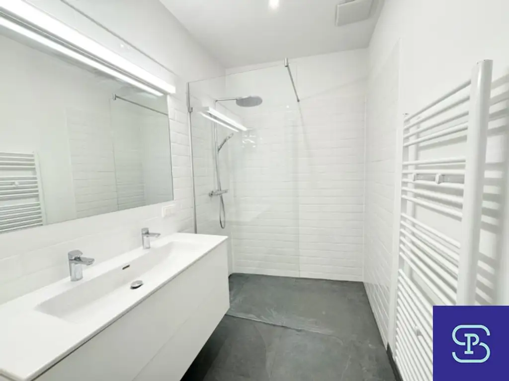Erstbezug: 112m² Altbau mit 4 Zimmern und Einbauküche am Franziskanerplatz - 1010 Wien