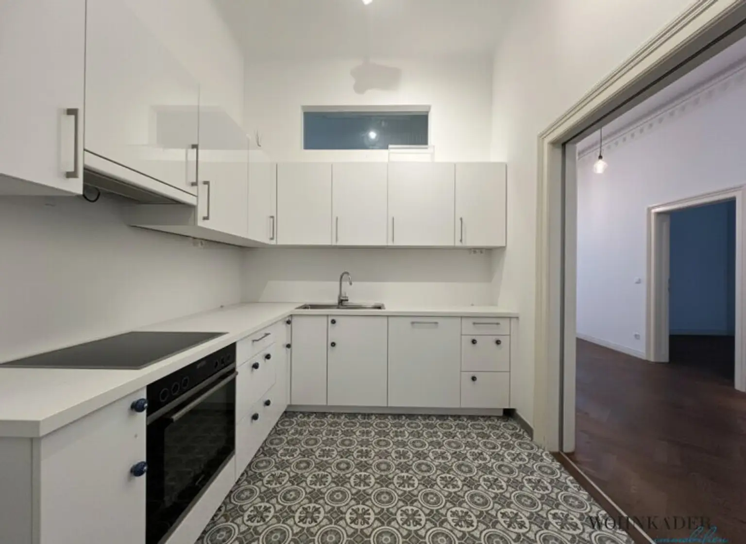 Stilvolle 5-Zimmer-Altbauwohnung in der Lindengasse