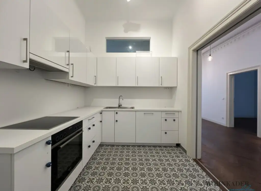 Stilvolle 5-Zimmer-Altbauwohnung in der Lindengasse