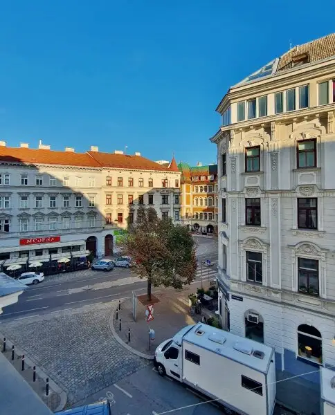 ++RARITÄT** ALTBAU-WOHNUNG mit Stil in Begehrter Lage! ++ Nähe Galleria, Arenbergpark, U-Bahn