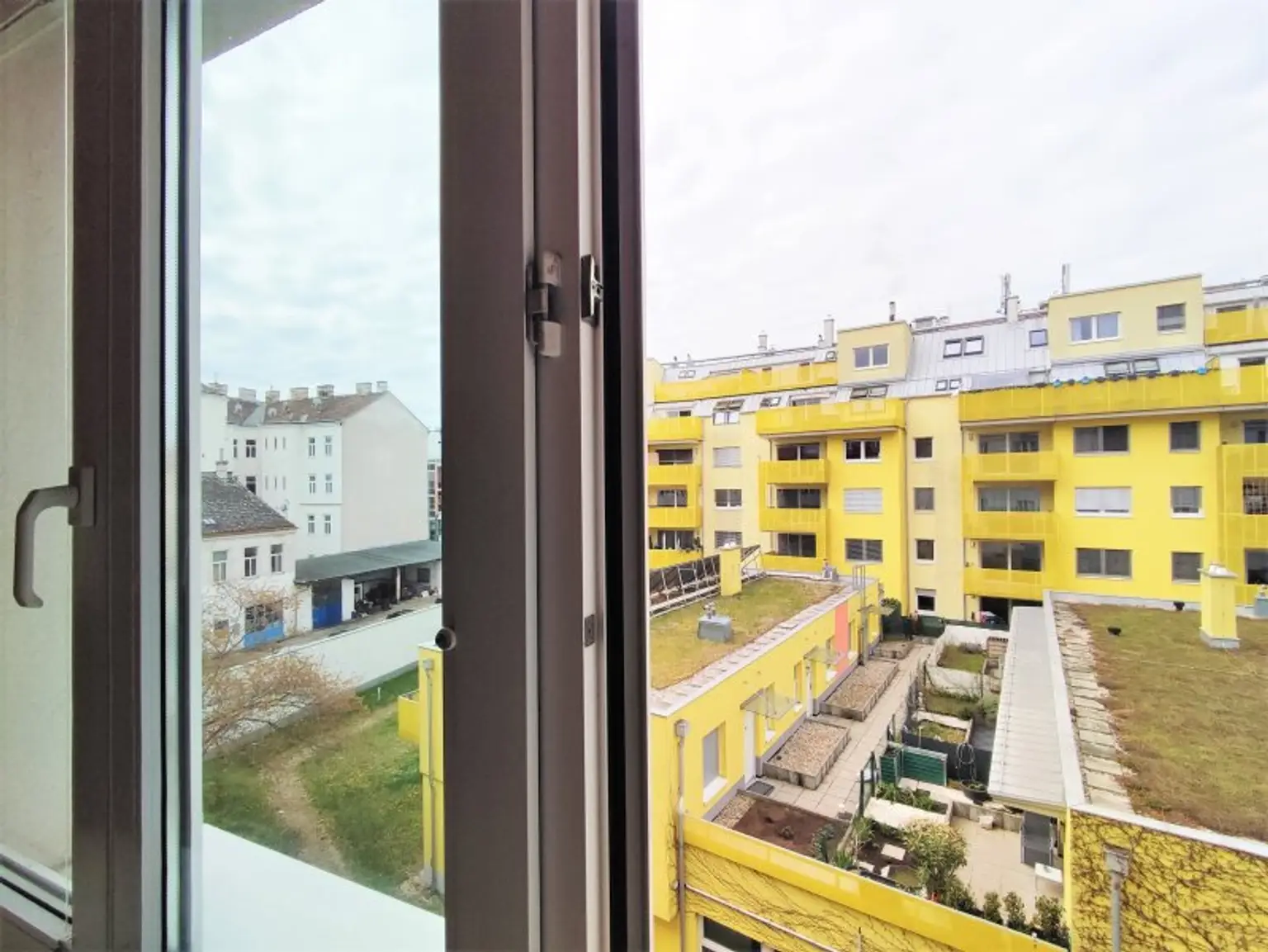 LEBENSWERTES OTTAKRING - 2 Zimmer-Wohnung in Hofruhelage