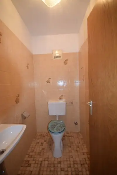 "BERGHEIM - Große helle 2,5 Zimmer Wohnung mit Loggia nähe Lokalbahnhaltestelle"