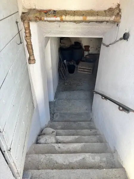 ** CHARMANTES ORIGINAL **  Olbendorf - gepflegter Vierkanthof in Ortslage mit ca. 1470 m2 Eigengrund !!