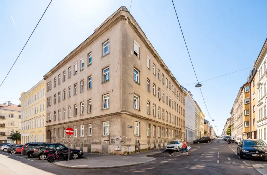 ++NEU++ Sanierungsbedürftige 2-Zimmer Altbau-Wohnung