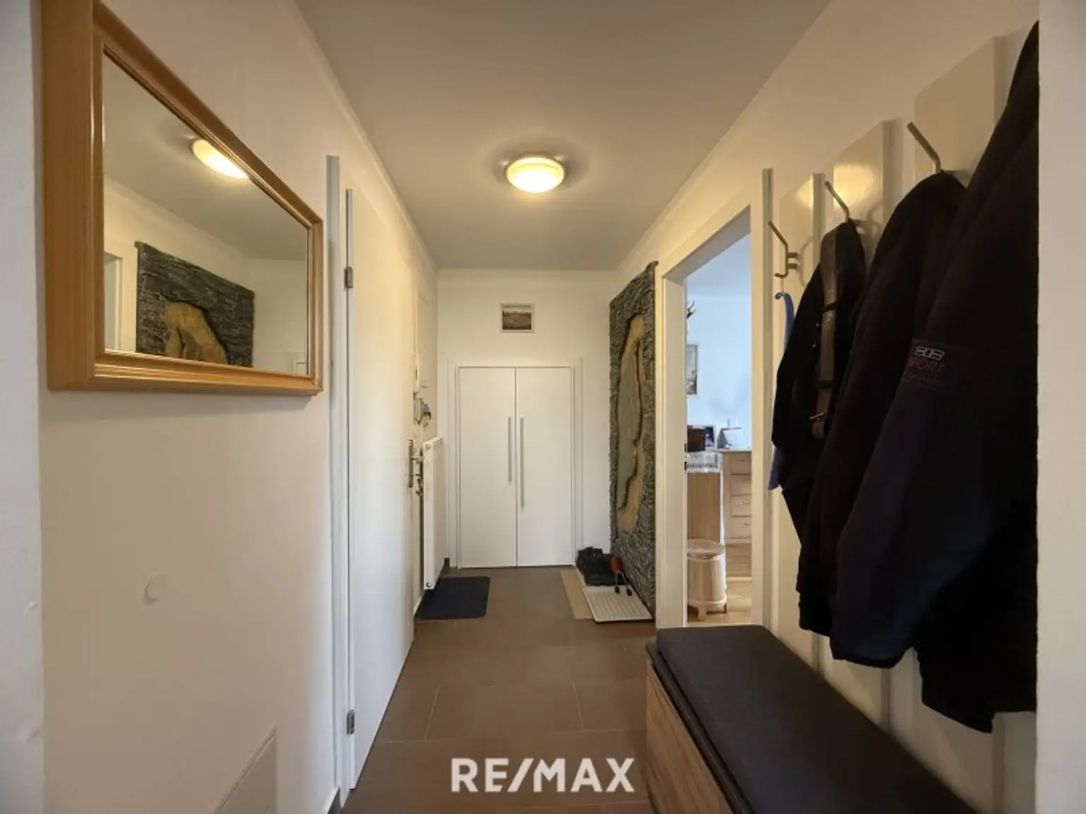 *** Top kernsaniertes 439m² Zinshaus mit Nebengebäude in Kindberg – 4 Einheiten incl. Carports, voll vermietet, starke Renditechance! ***