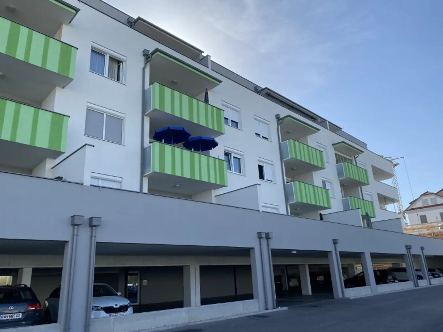 Sehr schöne , neue Mietwohnung, teilmöbliert