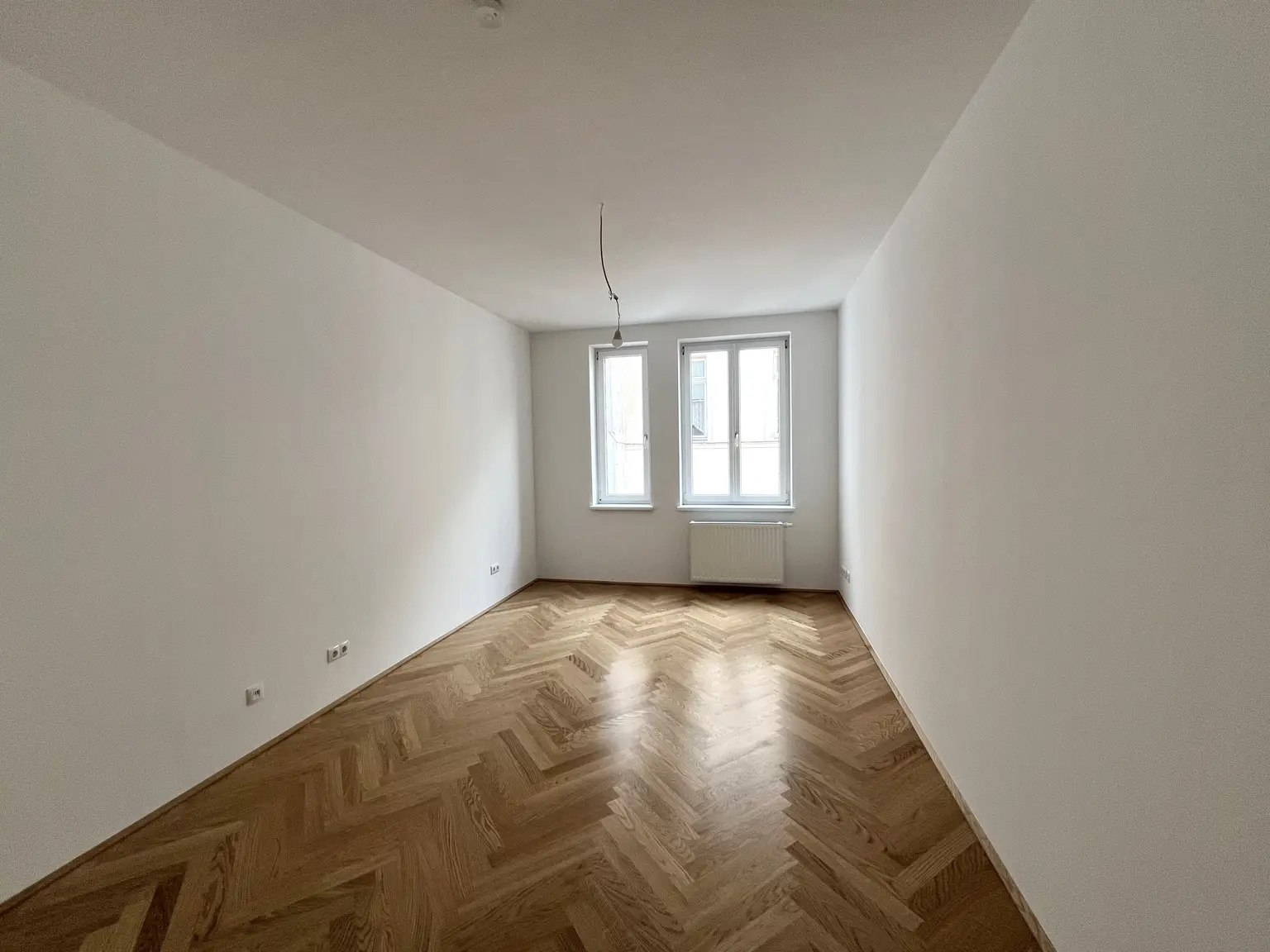 Klimatisierte 5-Zimmerwohnung mit 72 m² Terrasse am Kohlmarkt / Air conditioned 5-room flat with 72 m² terrace on Kohlmarkt