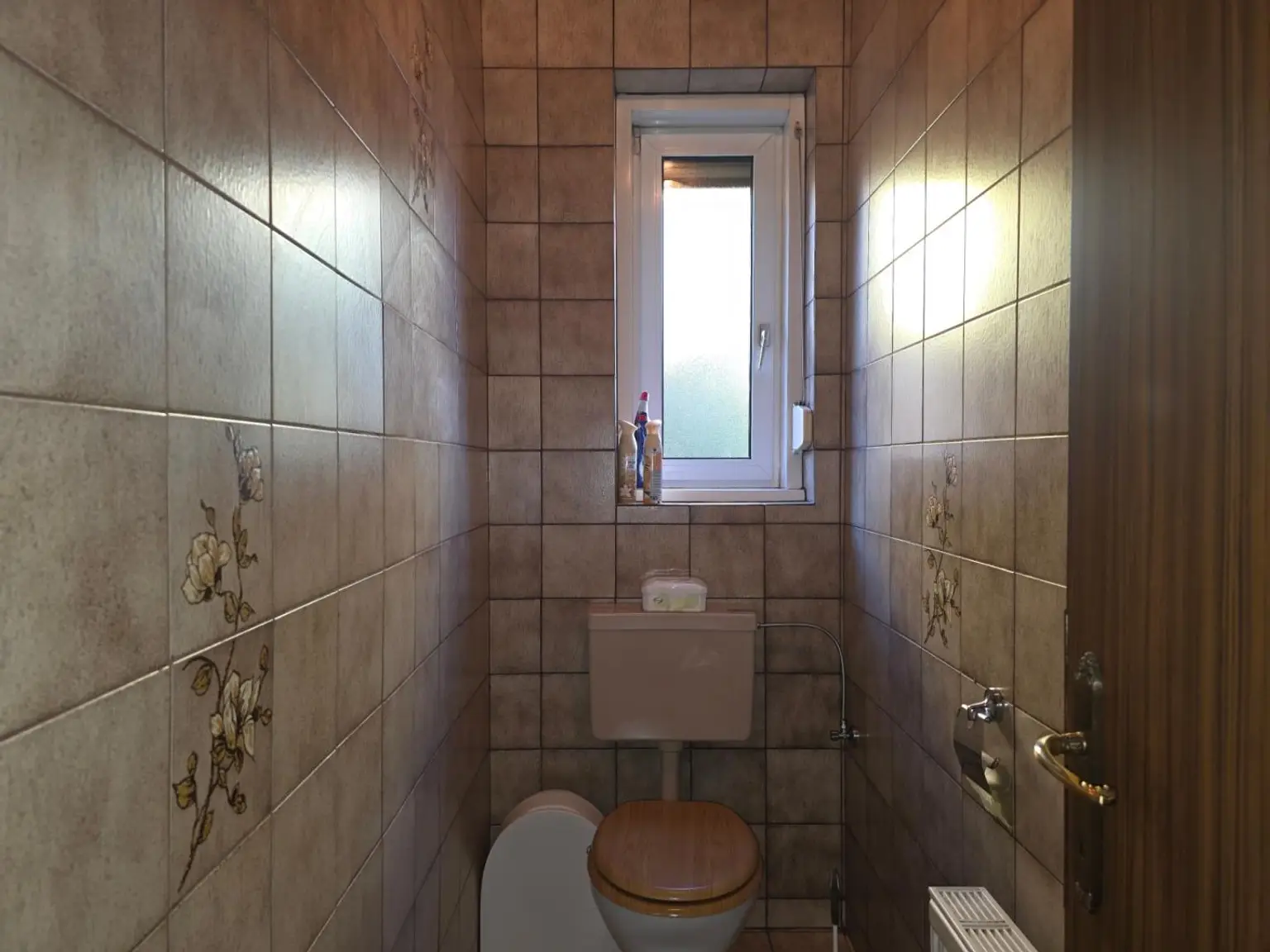 2000 EFH 12 Toilette