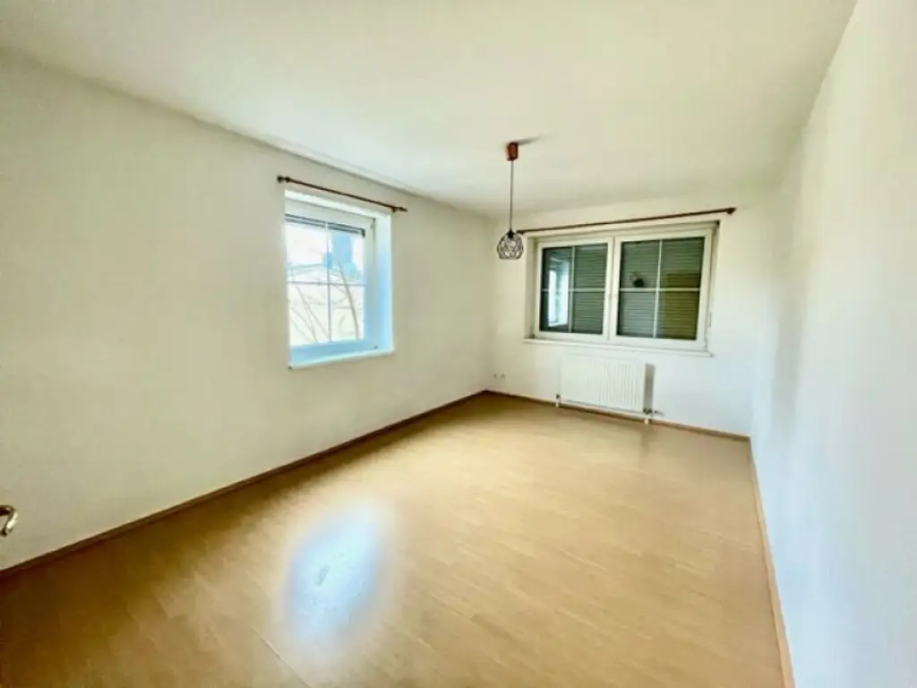 MIETOBJEKT- Wunderschönes Doppel-Haus mit herrlichen Terrassen & Garten - BRUCKHAUFEN -Nähe Donauturm - Uno- City!