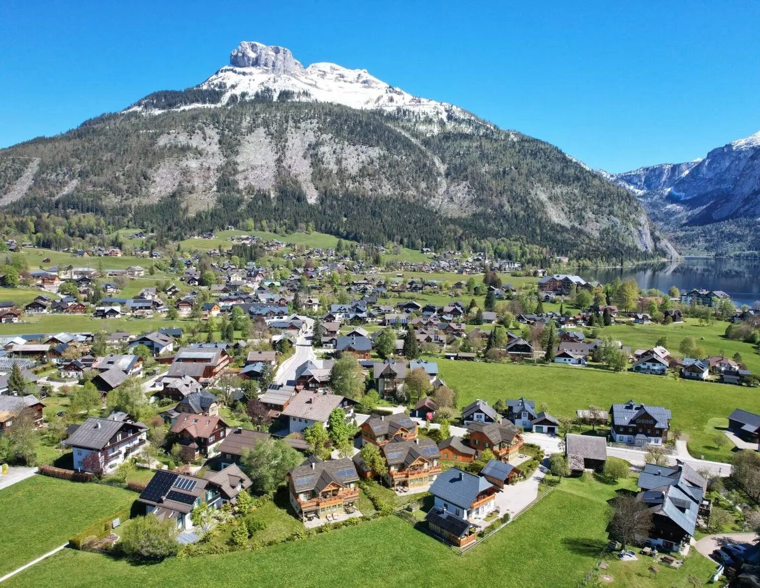 **Wohnen in Altaussee** traumhafte Landhausvilla mit individueller Gestaltungsmöglichkeit!