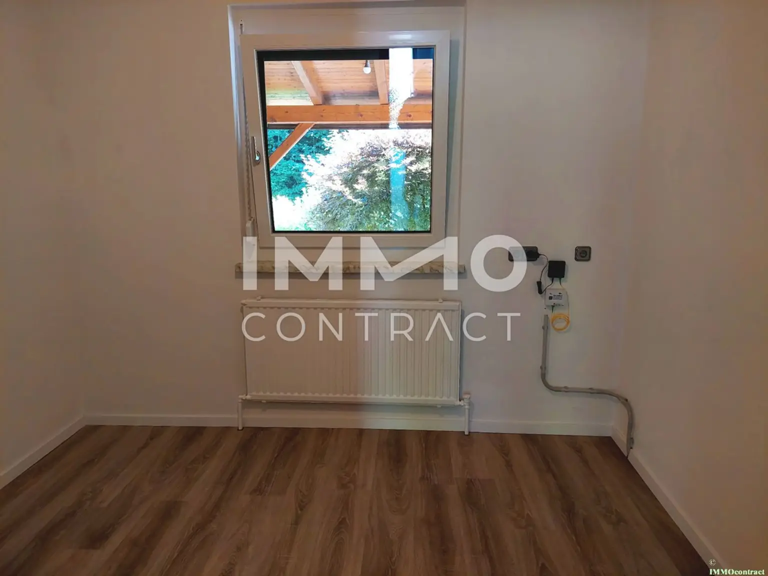 Bungalow mit Pool, Garage zu mieten in idyllischer Landschaft im Raum Rosenau/Bruckbach - Ruhelage