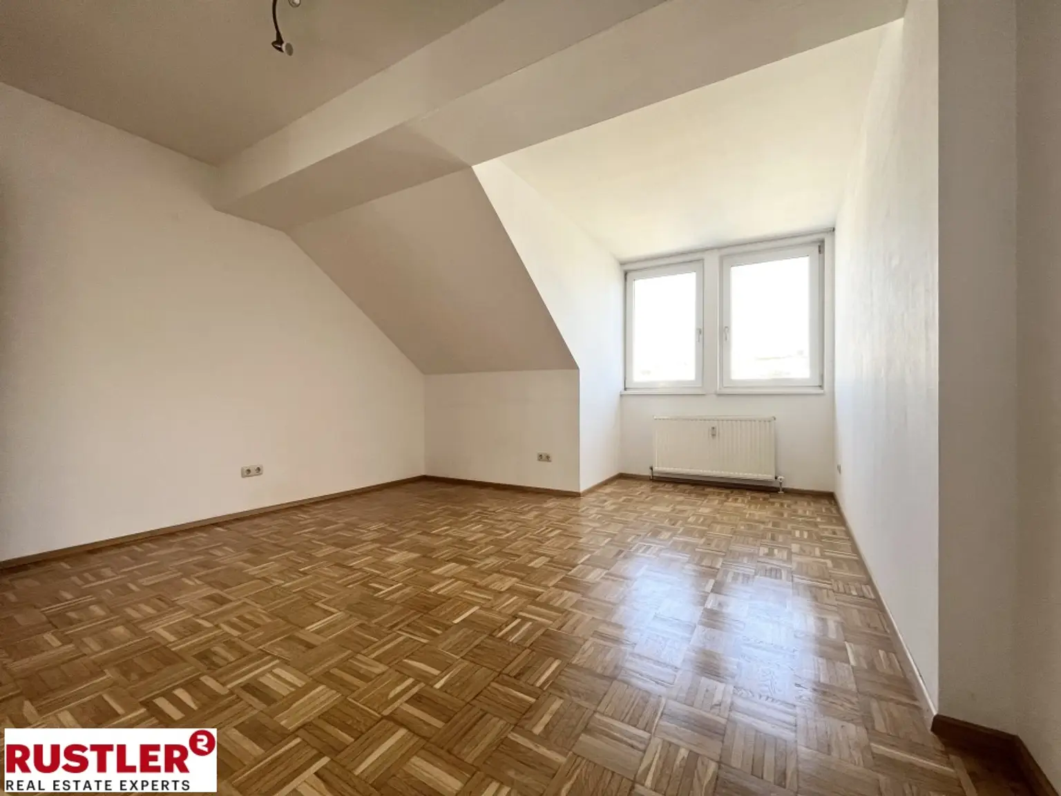 Zentral gelegene 3-Zimmerwohnung mit separater Küche – ab November verfügbar