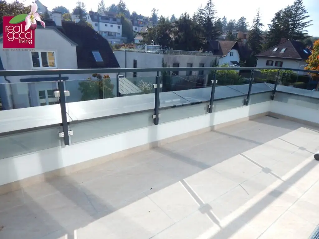 Villa mit Pool, voll unterkellert – mit Top-Ausstattung