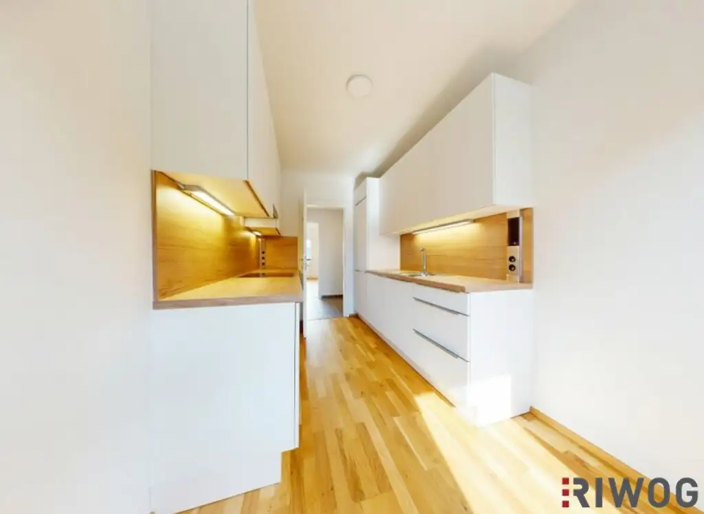 ERSTBEZUG nach Sanierung I 3-Zimmer Wohnung I Schöner Gemeinschaftsgarten I inkl. Tischler Küche mit Siemens Geräten