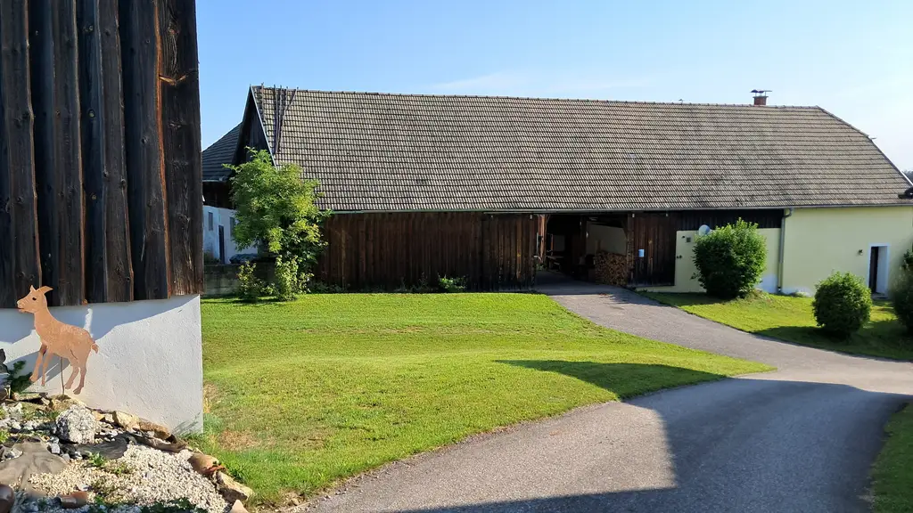 Charmantes Bauernhaus in Merzenstein/Rappottenstein – uneinsehbarer Vierkanthof bietet zahlreiche Möglichkeiten!