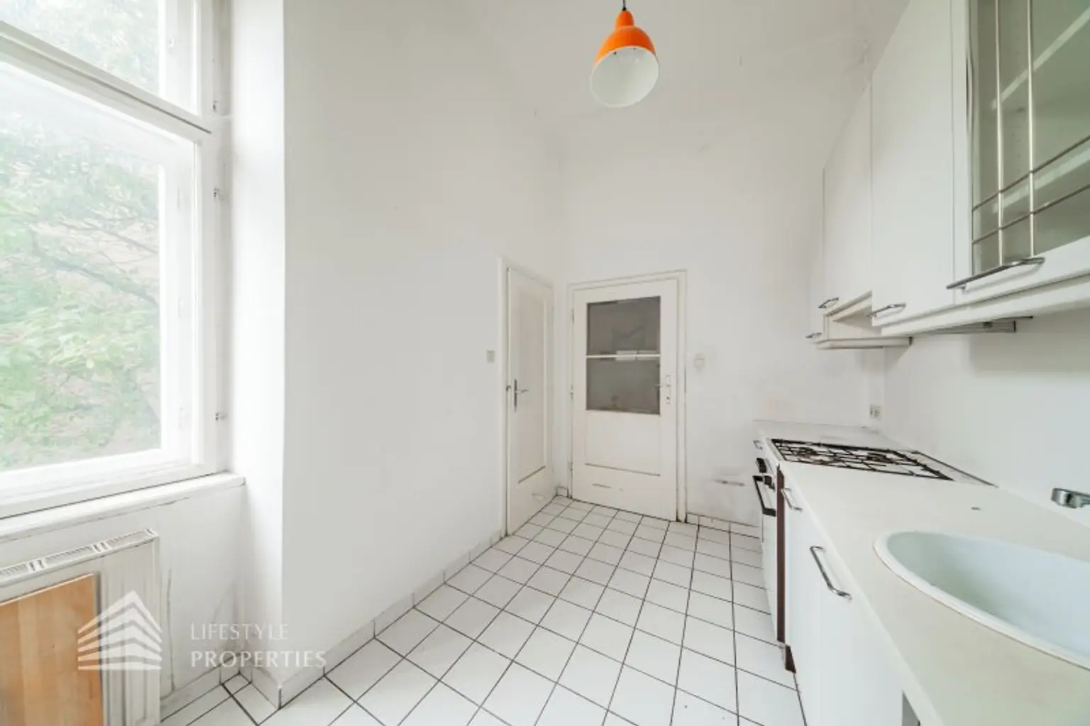 Helle 4-Zimmer Wohnung, Nähe Kutschkermarkt