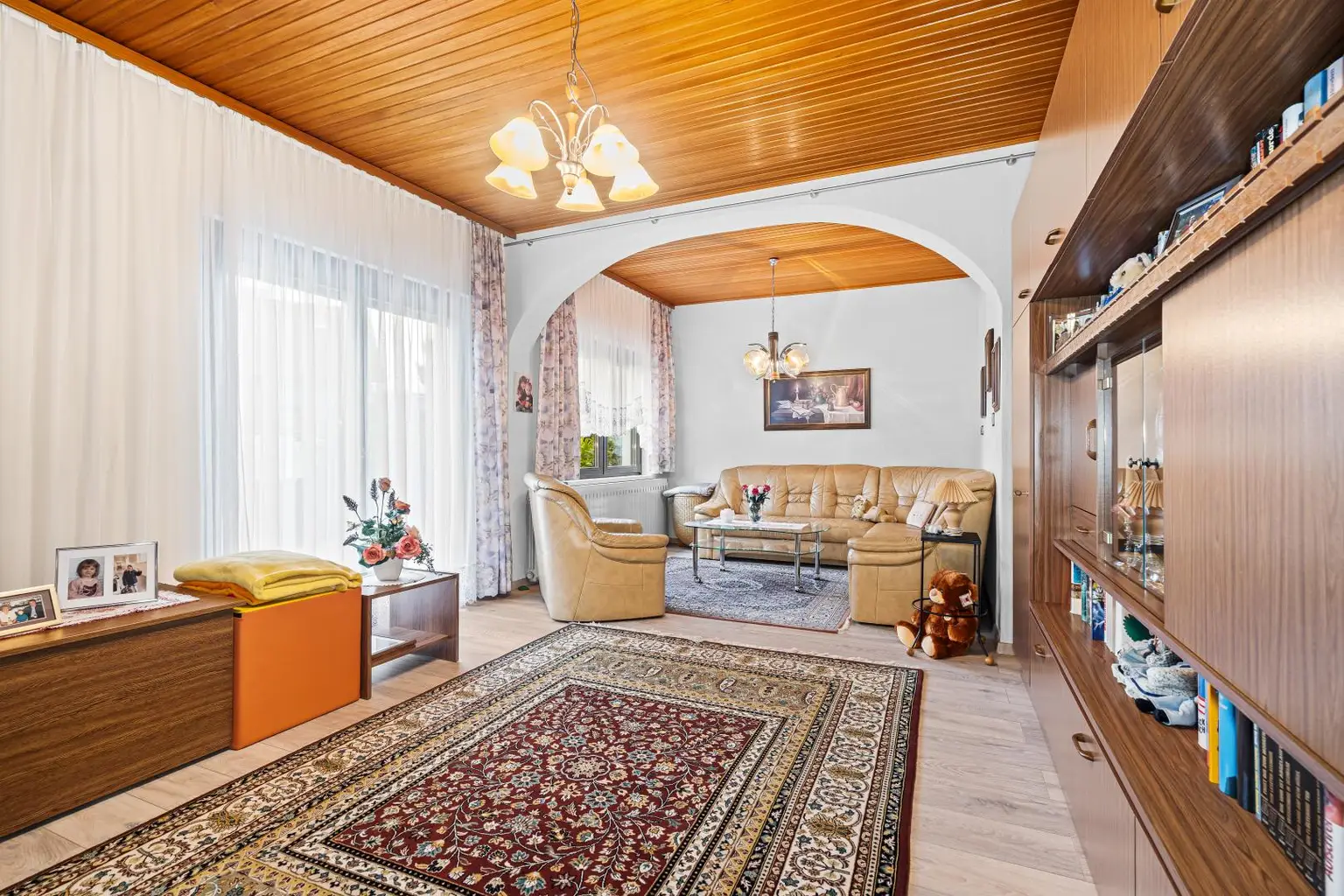 "gepflegtes Wohnhaus mit teilbarem Grundstück!"