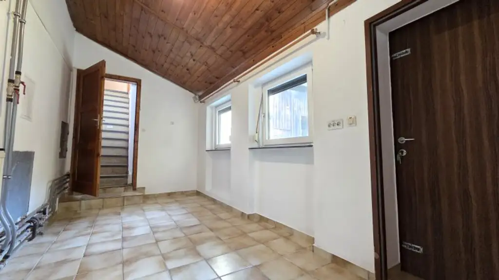 Ein/Zweifamilienhaus * teilweise renoviert * direkt am Wald gelegen * Ruhelage