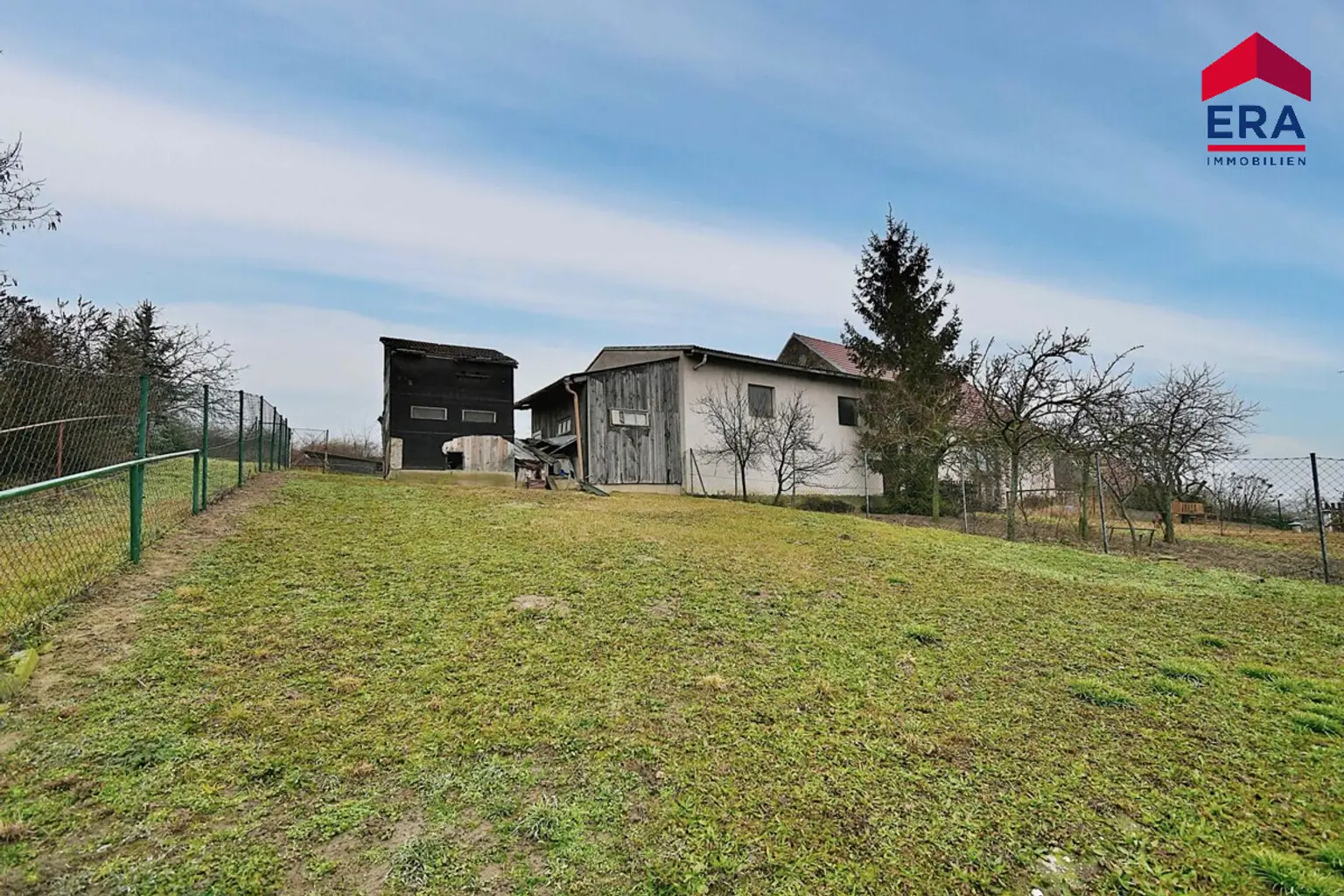 Absolut gut gelegener uneinsehbarer Bauernhof!